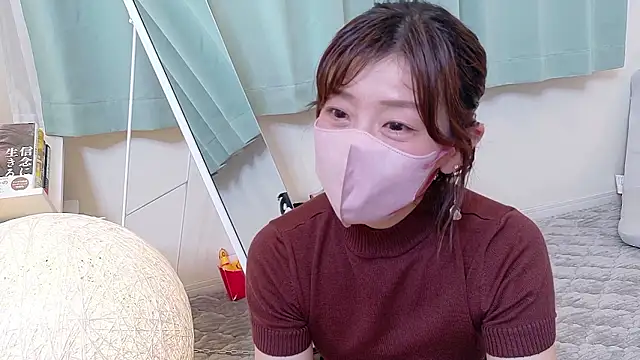Risa 06 online show from 05-26-26, 12:01