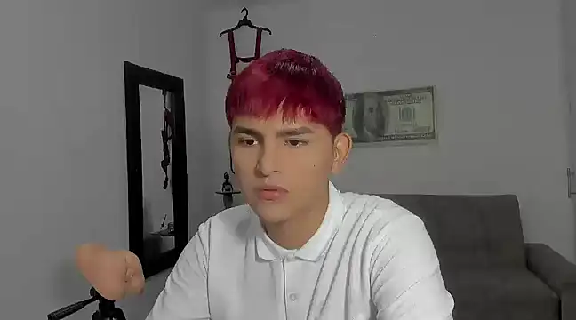 Lyam ap online show from 12-25-24, 04:01