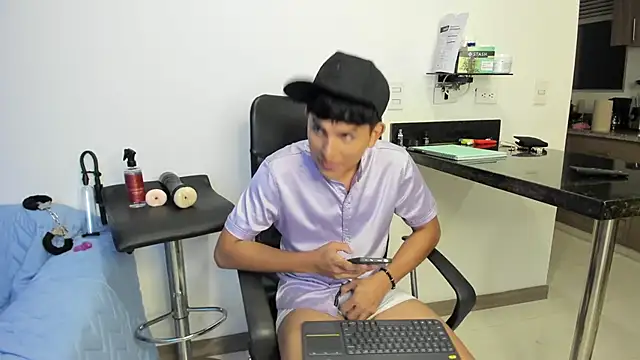 Lyam ap online show from 01-18-25, 07:28