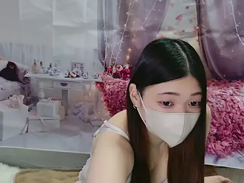 Snapshot of -REIREI- chatting on 12-09-24, 05:08 -REIREI- online show from 12-09-24, 05:08