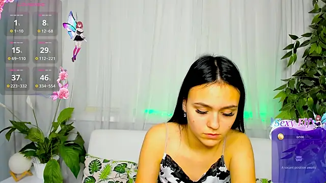 Snapshot of CooperAllana chatting on 01-29-25, 11:41 CooperAllana online show from 01-29-25, 11:41