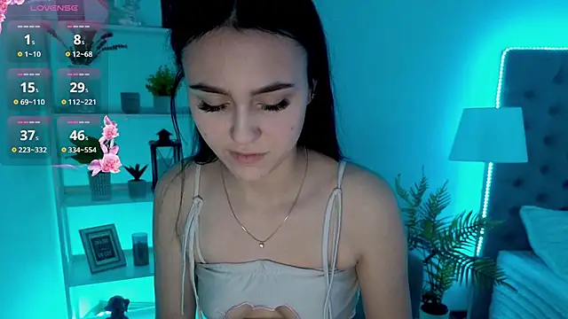 Snapshot of CooperAllana chatting on 02-13-25, 08:59 CooperAllana online show from 02-13-25, 08:59