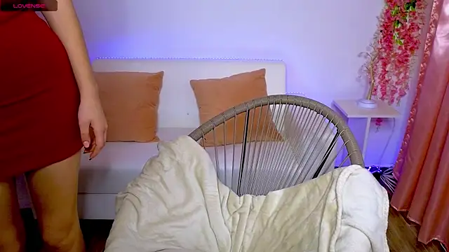 Snapshot of CooperAllana chatting on 03-20-25, 08:09 CooperAllana online show from 03-20-25, 08:09