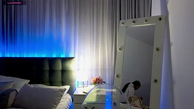 Snapshot of CooperAllana chatting on 11-11-25, 06:57 CooperAllana online show from 11-11-25, 06:57