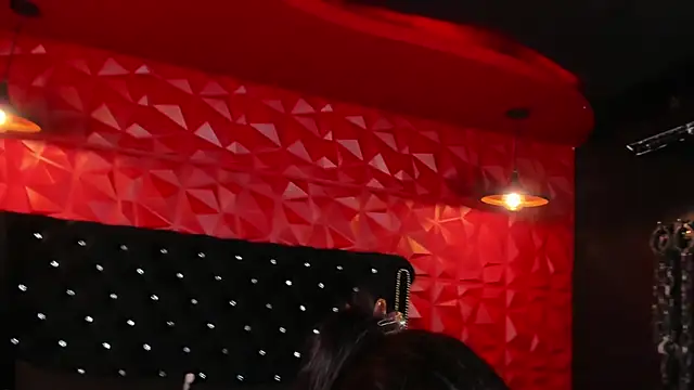 Snapshot of KendralHolson chatting on 03-22-25, 04:35 KendralHolson online show from 03-22-25, 04:35