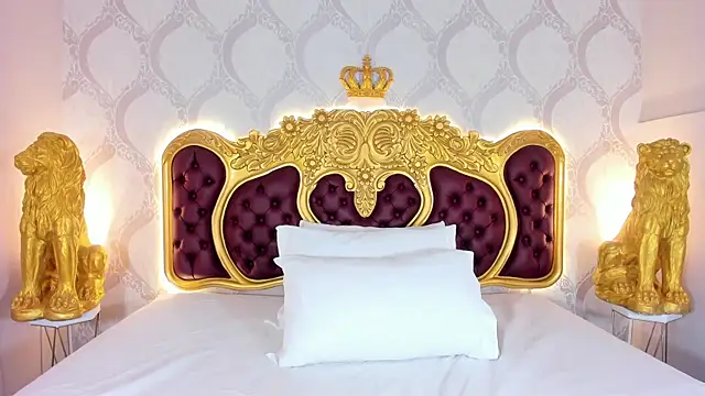 Snapshot of KendralHolson chatting on 10-04-25, 04:32 KendralHolson online show from 10-04-25, 04:32