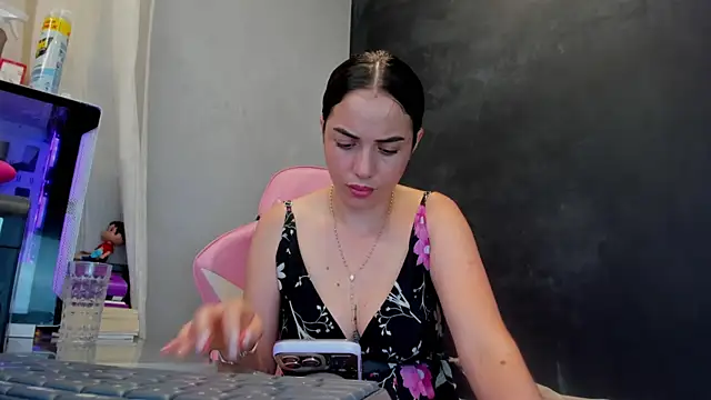 sherilkwang19tv online show from 12-20-25, 10:06