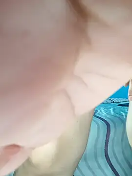 Snapshot of rrosevicky chatting on 10-17-25, 05:32 rrosevicky online show from 10-17-25, 05:32