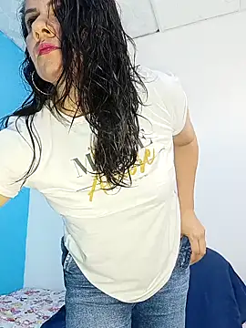 Snapshot of rrosevicky chatting on 02-04-26, 07:31 rrosevicky online show from 02-04-26, 07:31