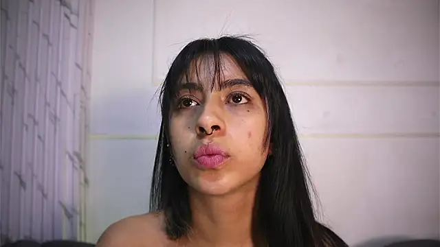 Alyssa jones online show from 07-02-26, 04:29