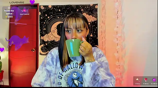 Snapshot of Demeter__ chatting on 07-17-26, 12:50 Demeter online show from 07-17-26, 12:50
