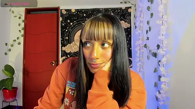 Snapshot of Demeter__ chatting on 07-19-26, 01:20 Demeter online show from 07-19-26, 01:20