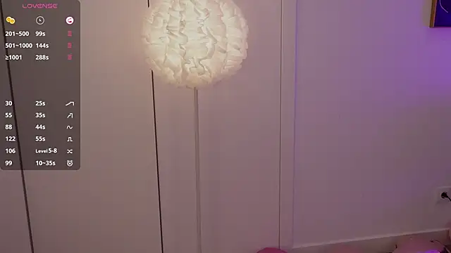 Snapshot of Lilly_Colins chatting on 02-28-25, 06:52 Lilly Colins online show from 02-28-25, 06:52