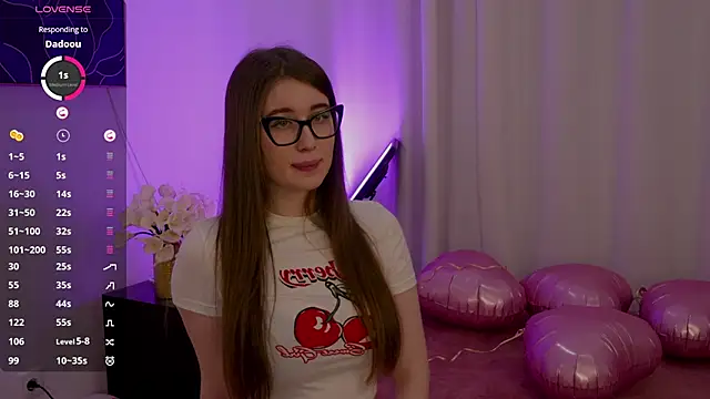 Snapshot of Lilly_Colins chatting on 03-01-25, 06:54 Lilly Colins online show from 03-01-25, 06:54