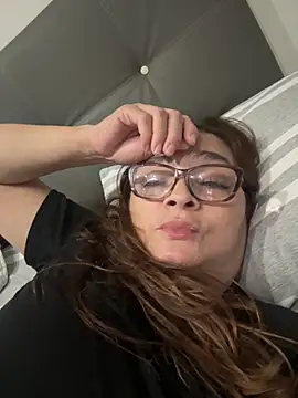 AntonellaAlondra4 online show from 10-05-25, 03:05