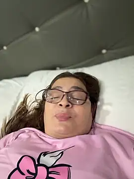 AntonellaAlondra4 online show from 11-18-25, 04:06