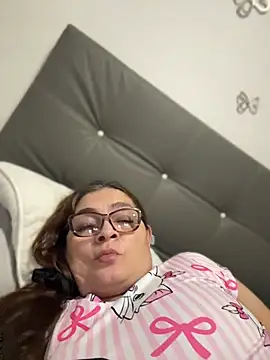 AntonellaAlondra4 online show from 04-22-26, 03:20