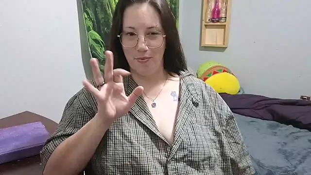 ThickGirlsDoItBetter online show from 01-12-25, 03:17