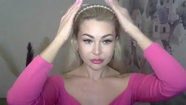 Snapshot of AdeleRoberts chatting on 02-12-25, 03:29 AdeleRoberts online show from 02-12-25, 03:29