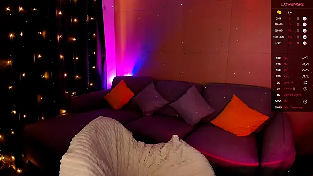 Snapshot of AdeleRoberts chatting on 02-23-25, 05:45 AdeleRoberts online show from 02-23-25, 05:45