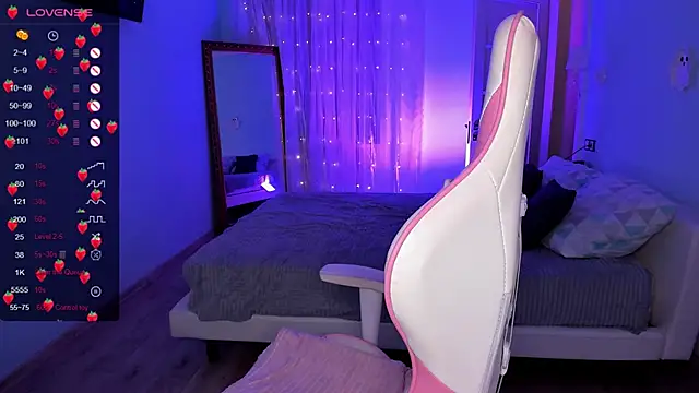 Snapshot of AdeleRoberts chatting on 11-10-25, 02:10 AdeleRoberts online show from 11-10-25, 02:10