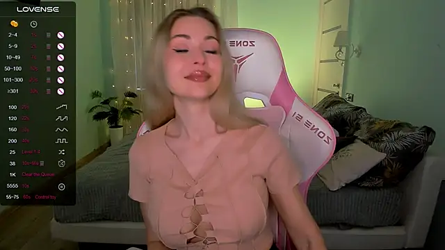 Snapshot of AdeleRoberts chatting on 03-11-26, 01:55 AdeleRoberts online show from 03-11-26, 01:55