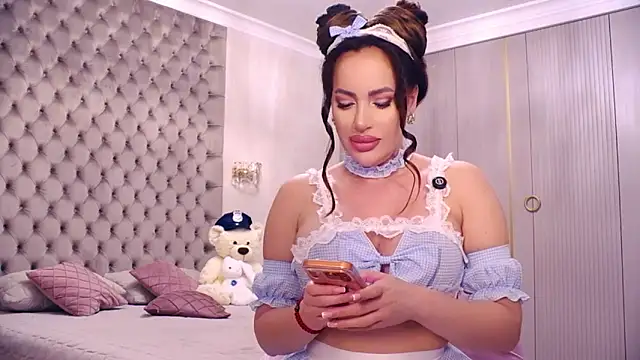 TianaPosh online show from 03-04-26, 09:43