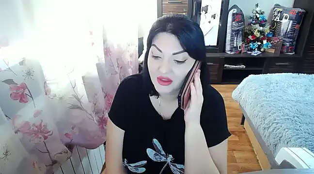 Snapshot of Lady_Boom_Wild_ chatting on 01-02-25, 10:48 Lady Boom Wild online show from 01-02-25, 10:48