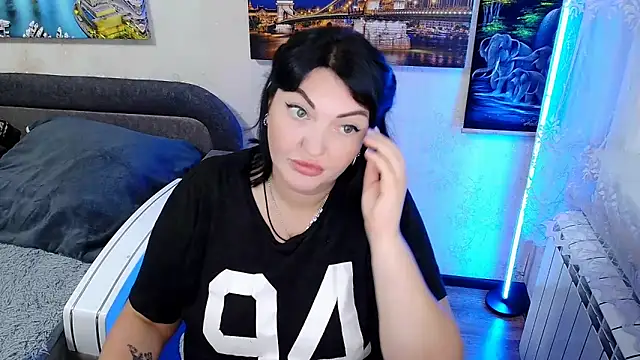 Snapshot of Lady_Boom_Wild_ chatting on 09-18-25, 04:42 Lady Boom Wild online show from 09-18-25, 04:42