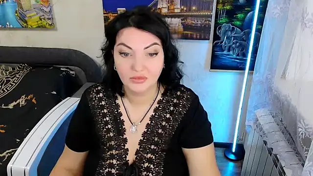 Snapshot of Lady_Boom_Wild_ chatting on 09-29-25, 05:45 Lady Boom Wild online show from 09-29-25, 05:45