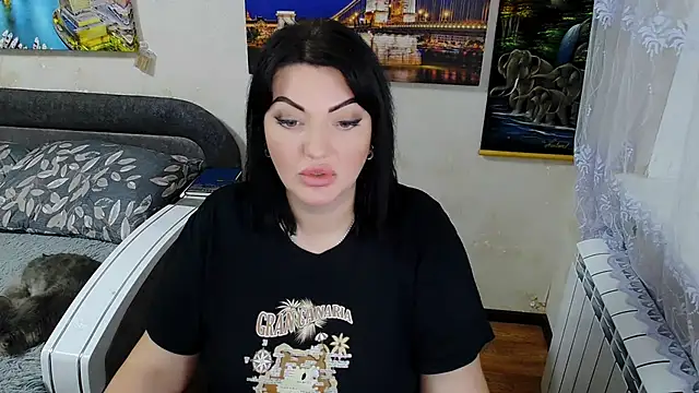 Snapshot of Lady_Boom_Wild_ chatting on 10-22-25, 08:03 Lady Boom Wild online show from 10-22-25, 08:03