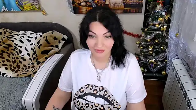 Snapshot of Lady_Boom_Wild_ chatting on 01-15-26, 06:44 Lady Boom Wild online show from 01-15-26, 06:44