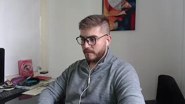 Snapshot of Dylanwish chatting on 02-06-25, 07:07 Dylanwish online show from 02-06-25, 07:07