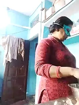 Snapshot of bobbyronak chatting on 01-24-25, 04:48 bobbyronak online show from 01-24-25, 04:48