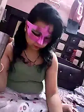 Snapshot of bobbyronak chatting on 01-29-25, 06:18 bobbyronak online show from 01-29-25, 06:18