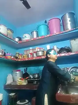 Snapshot of bobbyronak chatting on 02-02-25, 02:48 bobbyronak online show from 02-02-25, 02:48