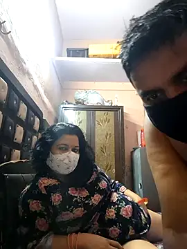 Snapshot of bobbyronak chatting on 10-01-25, 06:36 bobbyronak online show from 10-01-25, 06:36