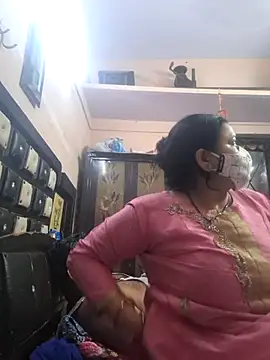 Snapshot of bobbyronak chatting on 11-01-25, 07:16 bobbyronak online show from 11-01-25, 07:16