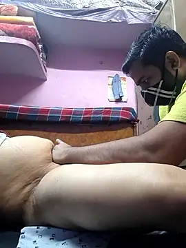 Snapshot of bobbyronak chatting on 01-07-26, 11:12 bobbyronak online show from 01-07-26, 11:12