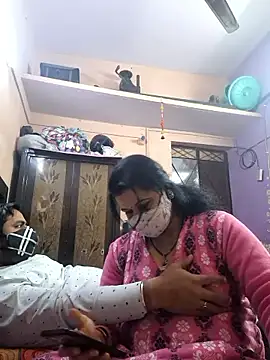 Snapshot of bobbyronak chatting on 01-12-26, 06:57 bobbyronak online show from 01-12-26, 06:57