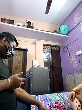 Snapshot of bobbyronak chatting on 02-14-26, 06:48 bobbyronak online show from 02-14-26, 06:48