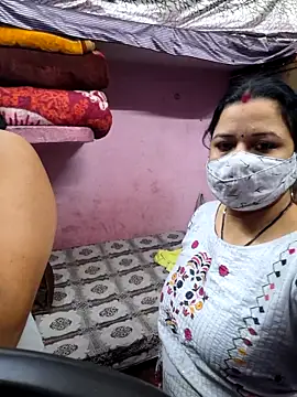 Snapshot of bobbyronak chatting on 02-23-26, 07:06 bobbyronak online show from 02-23-26, 07:06