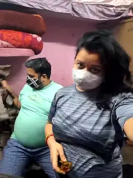 Snapshot of bobbyronak chatting on 02-24-26, 02:15 bobbyronak online show from 02-24-26, 02:15