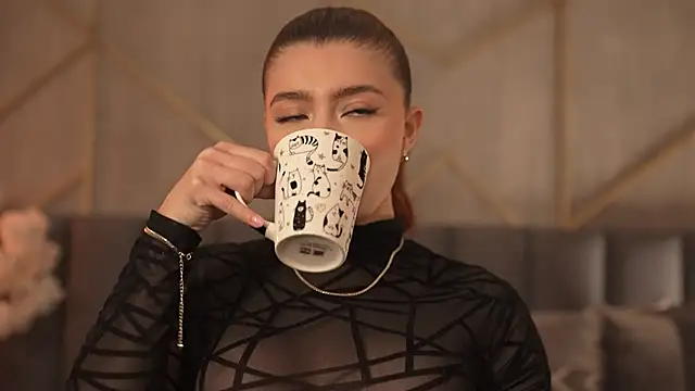 miia blake online show from 11-23-25, 08:52