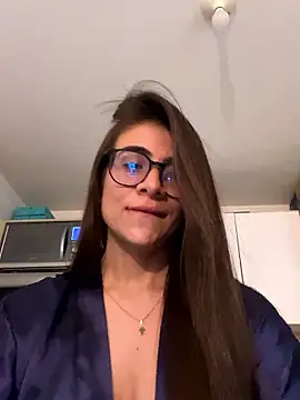 Snapshot of MariaIsabella8 chatting on 03-05-26, 11:23 MariaIsabella8 online show from 03-05-26, 11:23