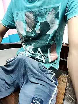 Snapshot of Afgref5335 chatting on 10-08-25, 09:18 Afgref5335 online show from 10-08-25, 09:18