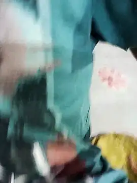 Snapshot of Afgref5335 chatting on 10-30-25, 05:57 Afgref5335 online show from 10-30-25, 05:57