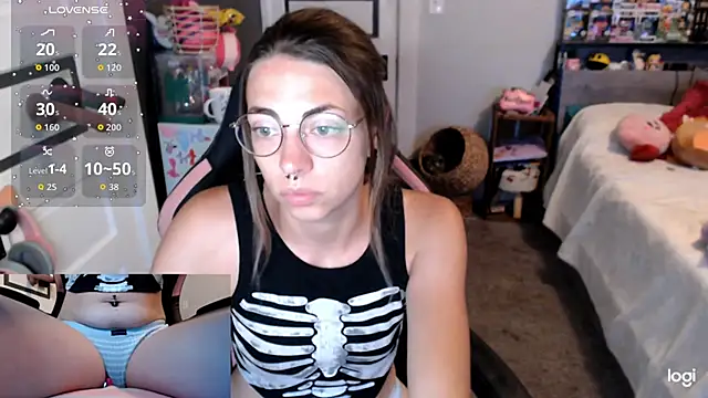 KSwonderland6 online show from 09-25-25, 03:16