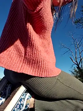 KSwonderland6 online show from 10-20-25, 03:34