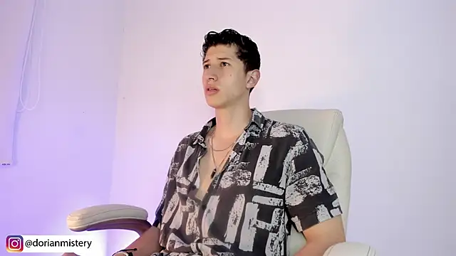 Dorianmistery2322  online show from 04-04-26, 11:02